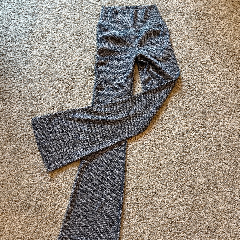 ECHT Flared yoga pants